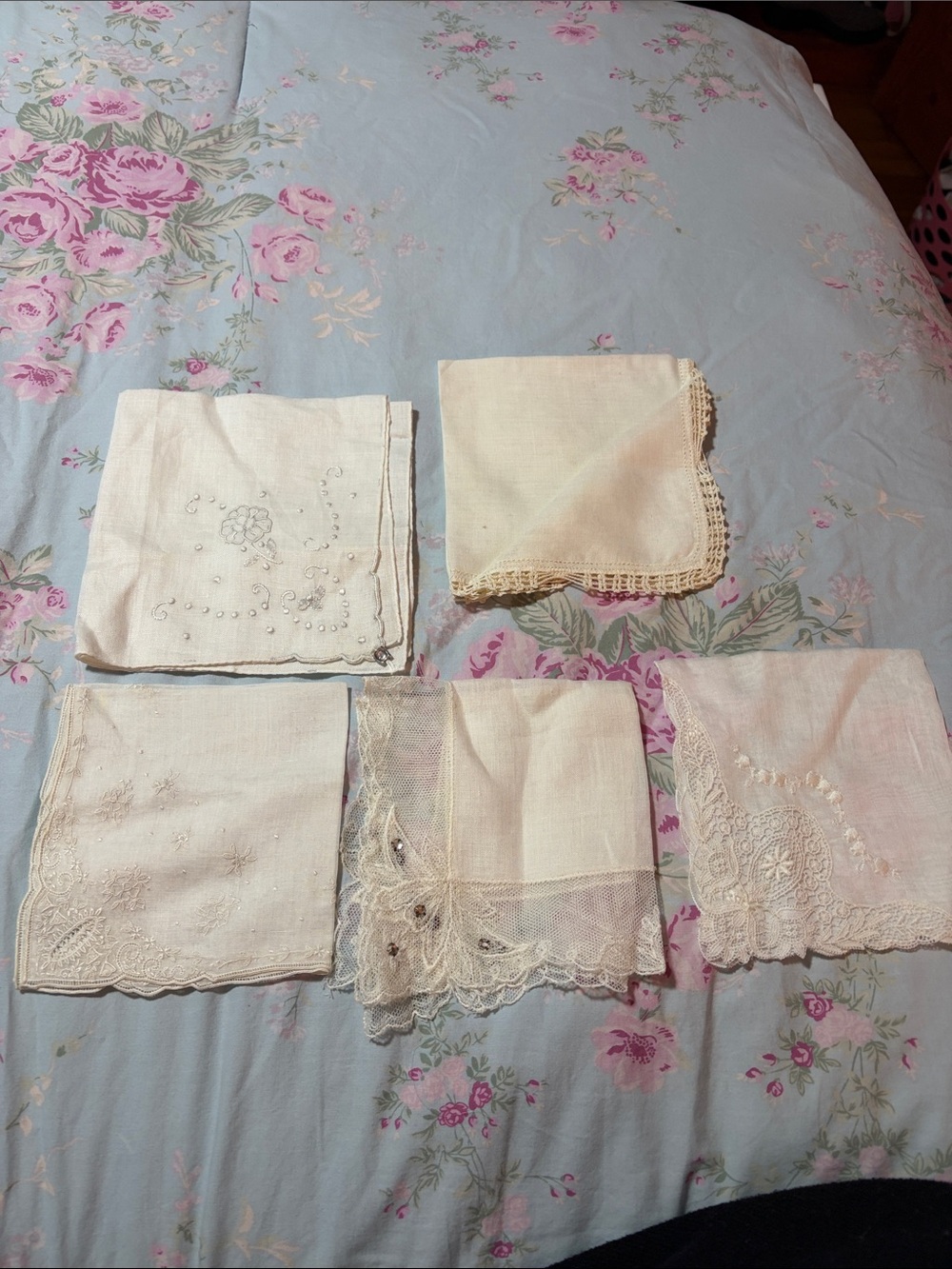Vintage Ivory Embroidered Linen Handkerchiefs - Set of 5